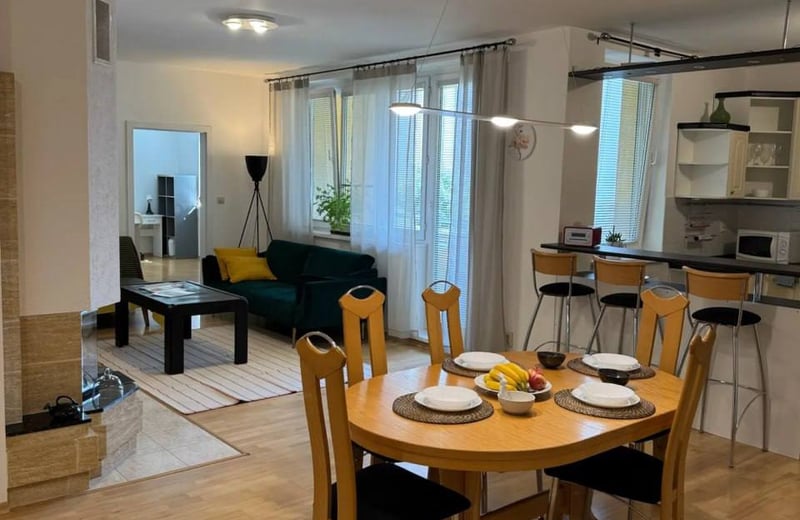 Rental of a spacious 3-room apartment, 105 m², Staré Mesto, Bratislava, Slovakia